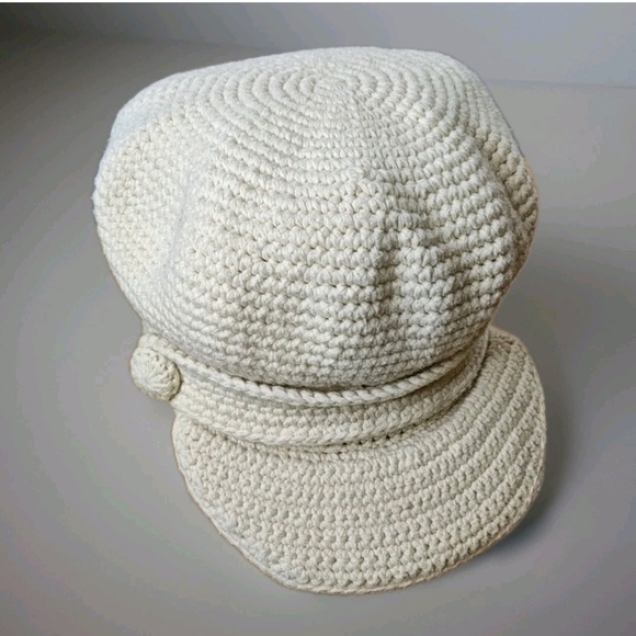 VTG Gap Lambs Wool Knit Crochet Hat Cadet Cap Cream Beaded Pearl Flower Brooch main image 13